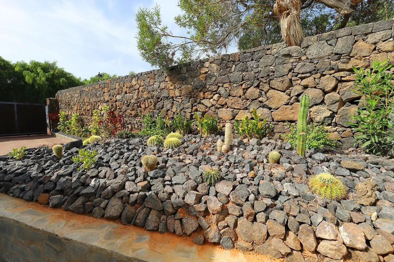 Graceful Puerto Del Carmen Villa 5 Bedrooms Villa Vega Del Carmen Distant Sea Views