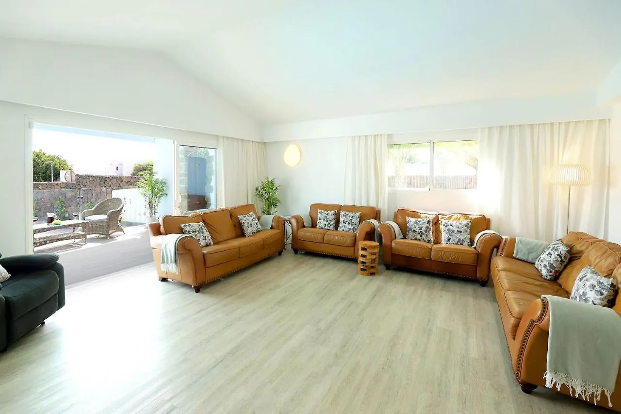 Graceful Puerto Del Carmen Villa 5 Bedrooms Villa Vega Del Carmen Distant Sea Views