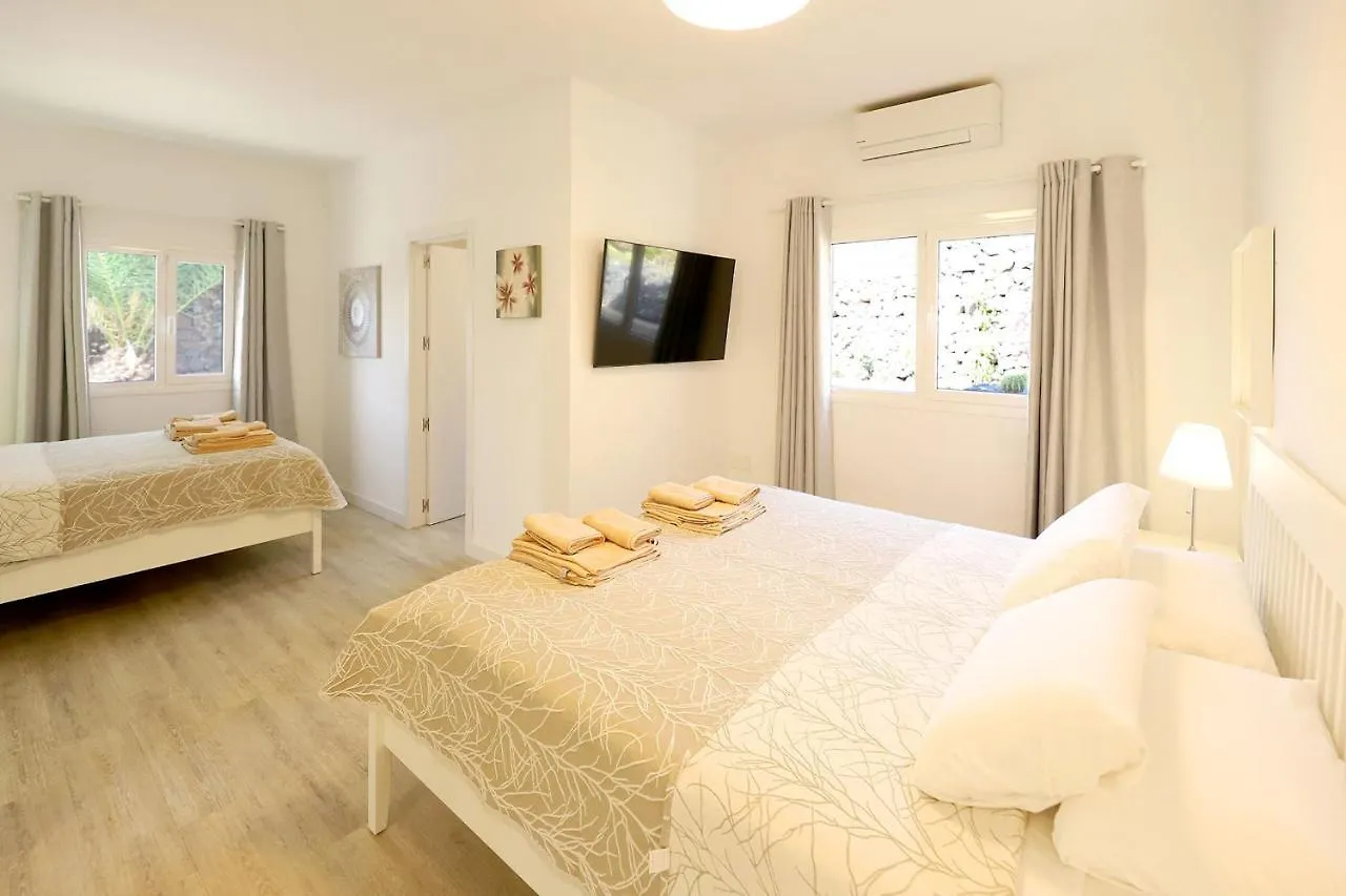 Graceful Puerto Del Carmen Villa 5 Bedrooms Villa Vega Del Carmen Distant Sea Views