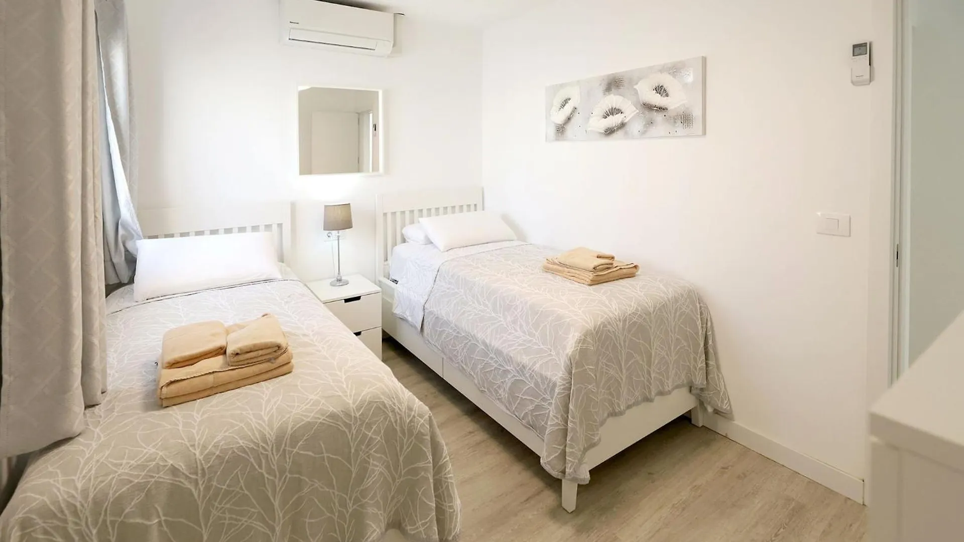 Graceful Puerto Del Carmen Villa 5 Bedrooms Villa Vega Del Carmen Distant Sea Views