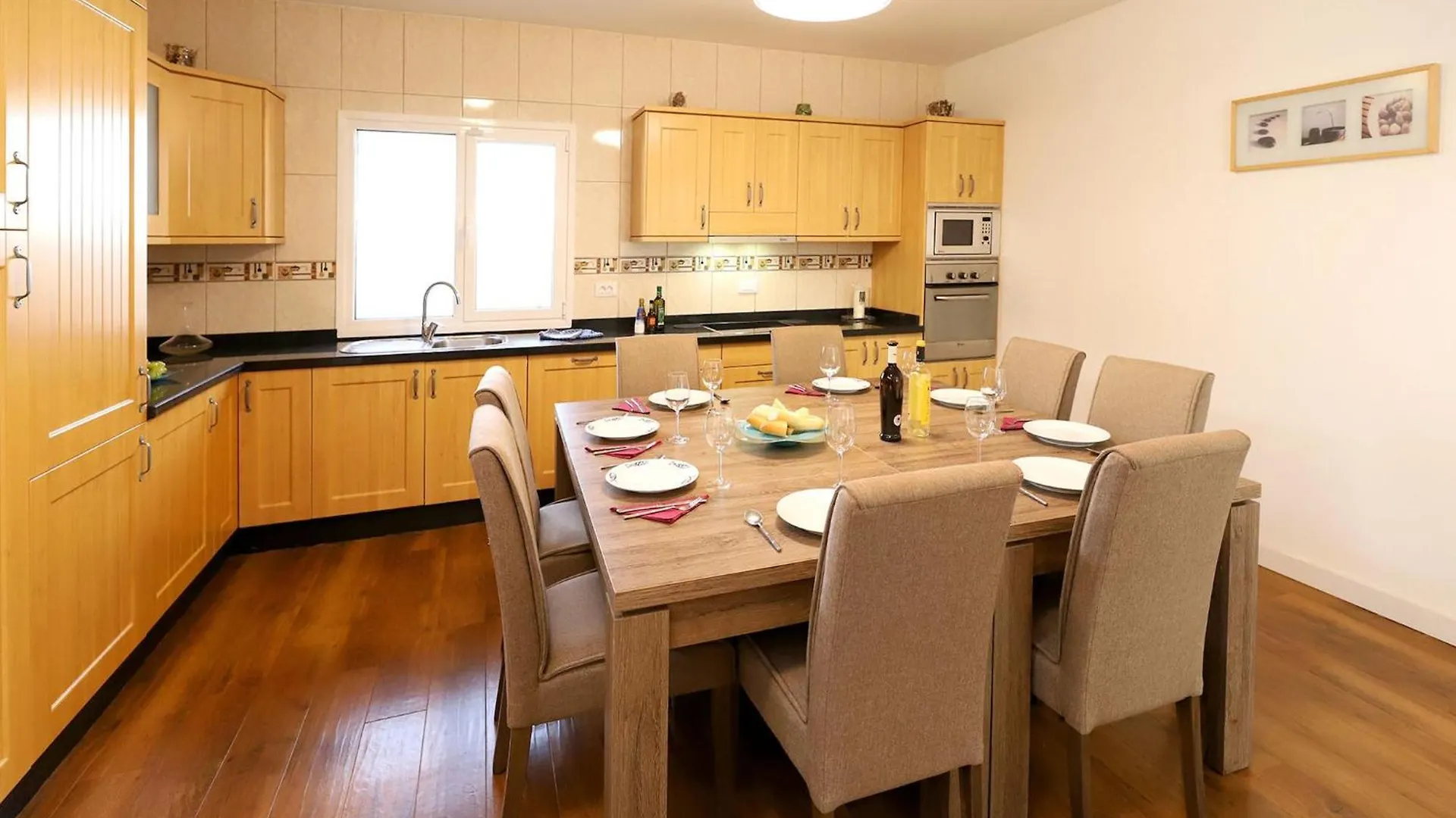 Graceful Puerto Del Carmen Villa 5 Bedrooms Villa Vega Del Carmen Distant Sea Views